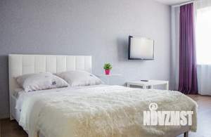 1-к квартира, посуточно, 42м2, 13/18 этаж