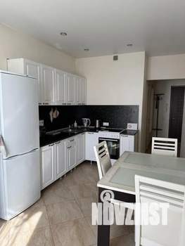 1-к квартира, посуточно, 40м2, 18/25 этаж