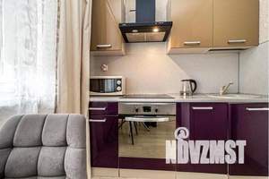 1-к квартира, посуточно, 38м2, 3/6 этаж