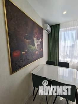 1-к квартира, посуточно, 40м2, 12/18 этаж