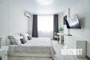 1-к квартира, посуточно, 40м2, 2/18 этаж
