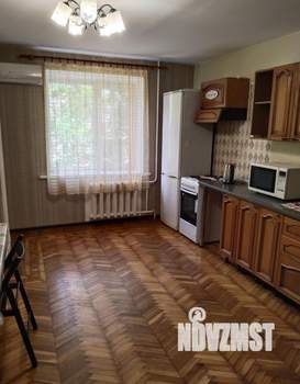 3-к квартира, на длительный срок, 102м2, 3/6 этаж