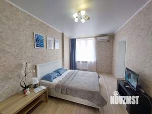 1-к квартира, посуточно, 42м2, 1/1 этаж