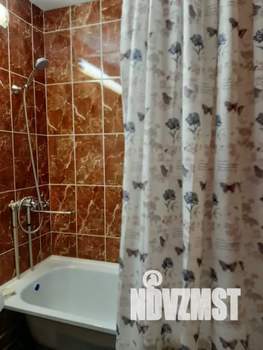 1-к квартира, посуточно, 40м2, 2/16 этаж