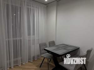 1-к квартира, посуточно, 35м2, 18/21 этаж