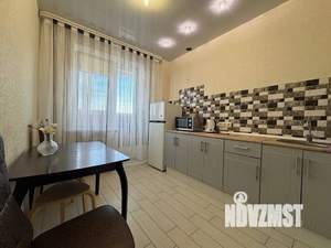 1-к квартира, посуточно, 37м2, 8/12 этаж