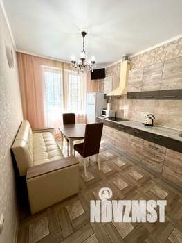 1-к квартира, посуточно, 43м2, 8/24 этаж