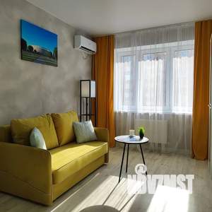 1-к квартира, посуточно, 38м2, 13/18 этаж