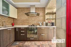 Студия квартира, посуточно, 33м2, 6/9 этаж