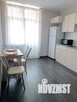 1-к квартира, посуточно, 36м2, 13/20 этаж