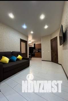 3-к квартира, посуточно, 65м2, 1/1 этаж