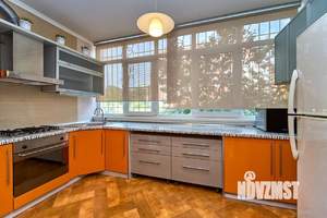 3-к квартира, на длительный срок, 107м2, 2/5 этаж