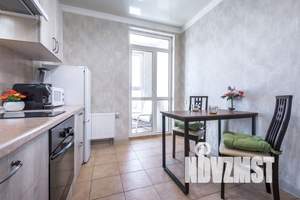 1-к квартира, посуточно, 48м2, 23/25 этаж