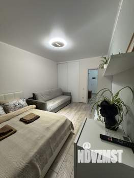 1-к квартира, посуточно, 40м2, 7/17 этаж