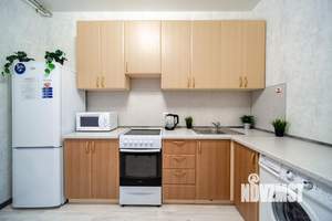 1-к квартира, посуточно, 42м2, 1/1 этаж