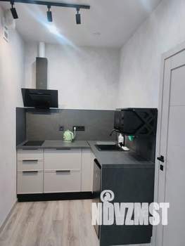 Студия квартира, посуточно, 35м2, 11/18 этаж