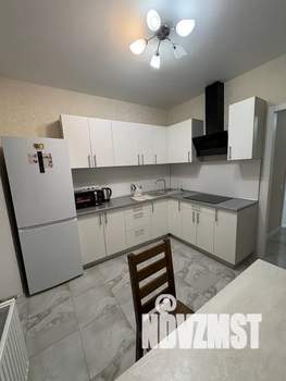 1-к квартира, посуточно, 40м2, 1/17 этаж