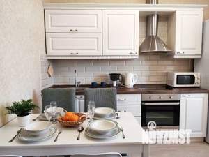 1-к квартира, посуточно, 49м2, 1/1 этаж