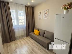 Студия квартира, посуточно, 35м2, 12/17 этаж