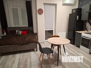 Студия квартира, посуточно, 28м2, 13/21 этаж