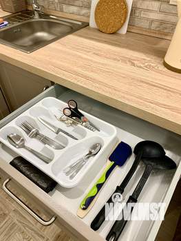 Студия квартира, посуточно, 30м2, 1/19 этаж