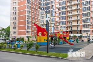 2-к квартира, посуточно, 75м2, 1/1 этаж