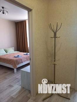 1-к квартира, посуточно, 39м2, 2/16 этаж