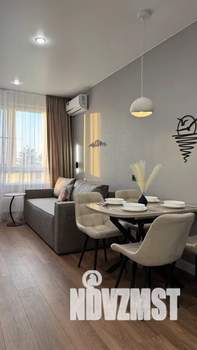 Студия квартира, посуточно, 39м2, 3/16 этаж