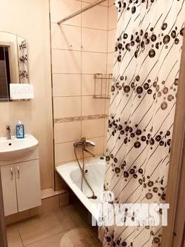 Студия квартира, посуточно, 33м2, 7/17 этаж