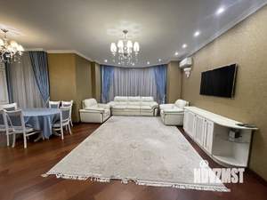 4-к квартира, на длительный срок, 156м2, 3/15 этаж