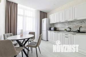 1-к квартира, посуточно, 37м2, 12/22 этаж