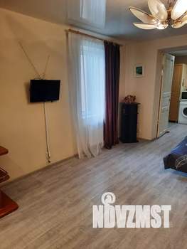 Студия квартира, посуточно, 33м2, 1/2 этаж
