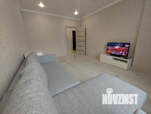 1-к квартира, посуточно, 42м2, 11/16 этаж