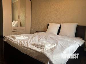 2-к квартира, посуточно, 62м2, 1/1 этаж