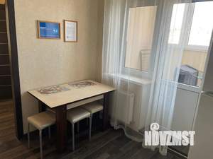 1-к квартира, посуточно, 37м2, 15/18 этаж