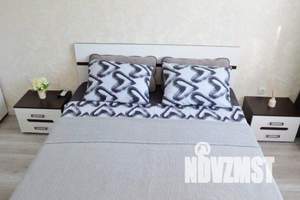 1-к квартира, посуточно, 45м2, 18/24 этаж