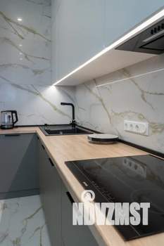 1-к квартира, посуточно, 40м2, 14/24 этаж