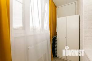 Студия квартира, посуточно, 25м2, 1/19 этаж