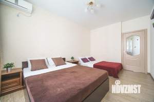 1-к квартира, посуточно, 48м2, 1/1 этаж