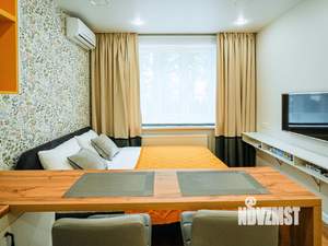 Студия квартира, посуточно, 25м2, 1/19 этаж