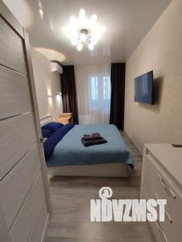 1-к квартира, посуточно, 38м2, 8/17 этаж