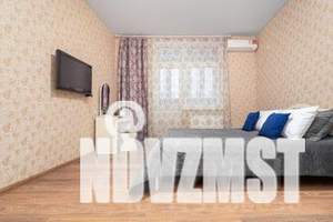 1-к квартира, посуточно, 40м2, 5/22 этаж