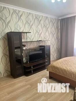 1-к квартира, посуточно, 43м2, 9/16 этаж