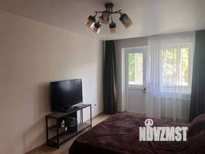 1-к квартира, посуточно, 33м2, 3/5 этаж