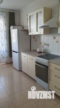 1-к квартира, на длительный срок, 40м2, 3/6 этаж