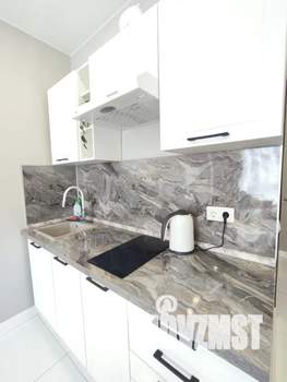 Студия квартира, посуточно, 25м2, 12/17 этаж