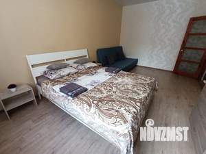 1-к квартира, посуточно, 38м2, 4/16 этаж