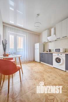 1-к квартира, посуточно, 40м2, 2/18 этаж
