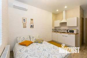 Студия квартира, посуточно, 25м2, 1/19 этаж