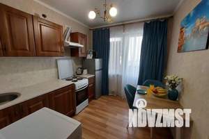 1-к квартира, посуточно, 35м2, 3/10 этаж